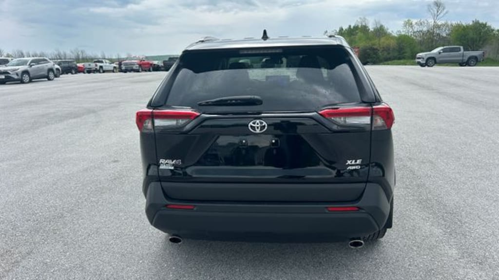 Used 2025 Toyota RAV4 XLE Premium SUV