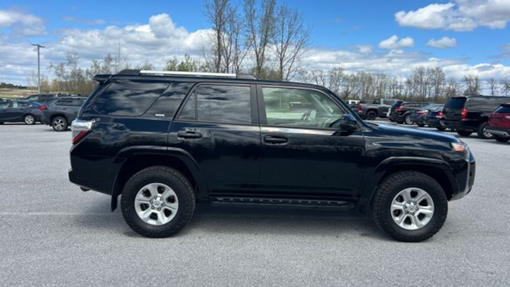 Used 2024 Toyota 4Runner SR5 SUV