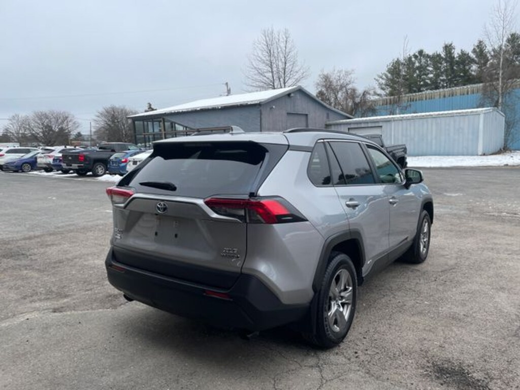 Used 2022 Toyota RAV4 Hybrid XLE SUV