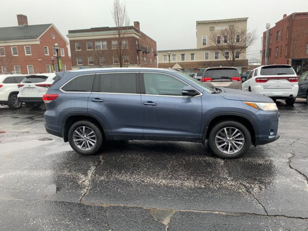Used 2019 Toyota Highlander XLE SUV