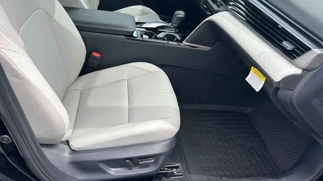 2026 Toyota Camry XLE - Photo 36