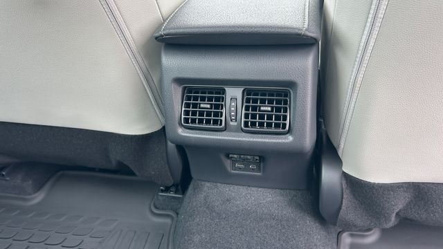 2026 Toyota Camry XLE - Photo 42