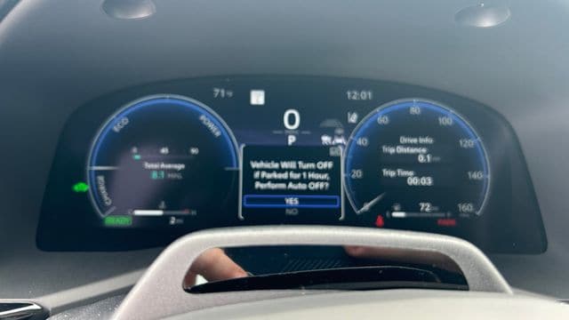 2026 Toyota Camry XLE - Photo 24