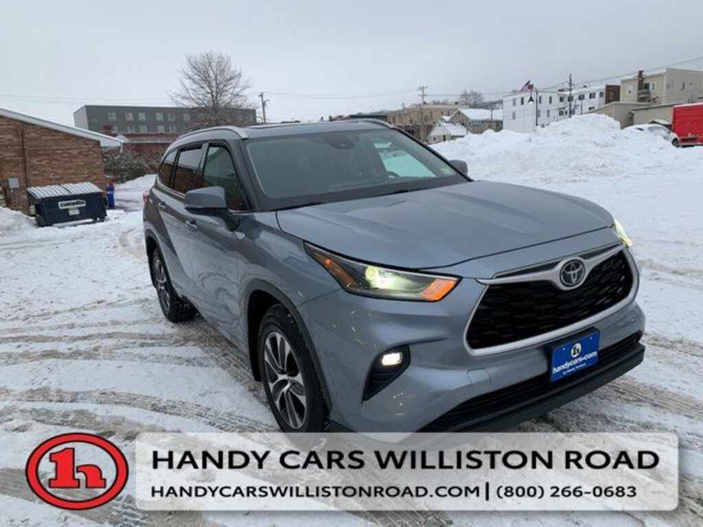 Used 2021 Toyota Highlander XLE SUV