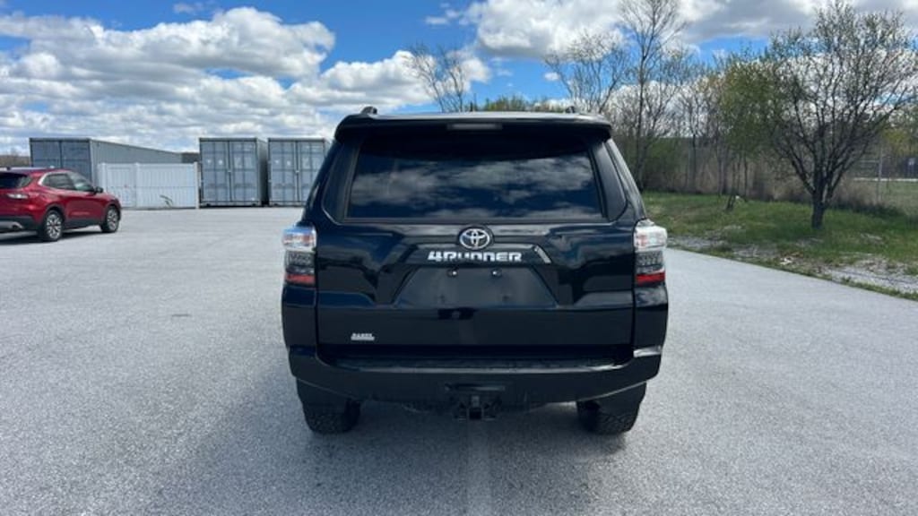 Used 2024 Toyota 4Runner SR5 SUV