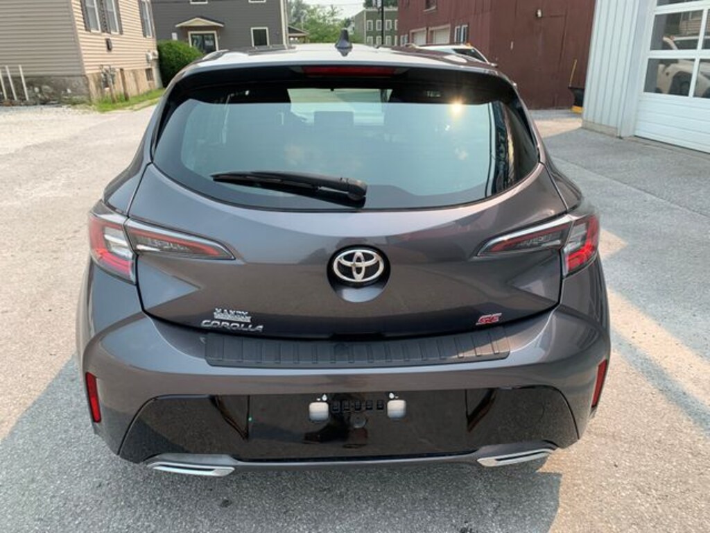 Used 2021 Toyota Corolla Hatchback SE Hatchback