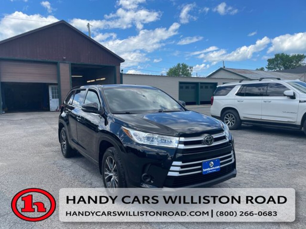 Used 2018 Toyota Highlander LE SUV