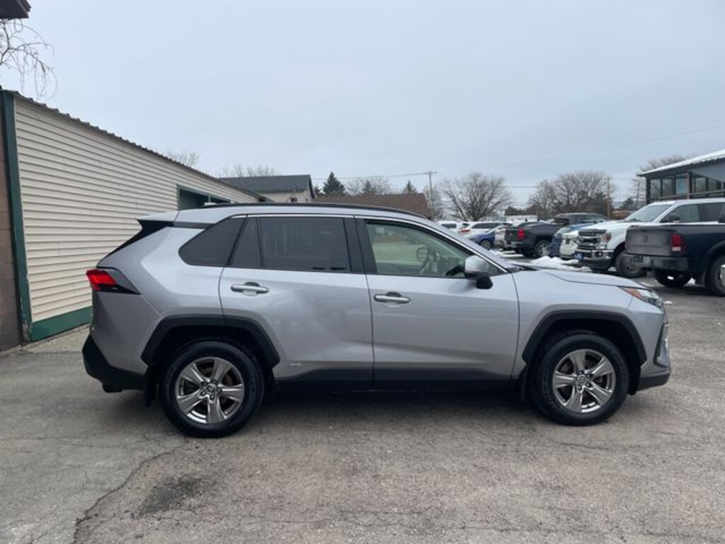 Used 2022 Toyota RAV4 Hybrid XLE SUV