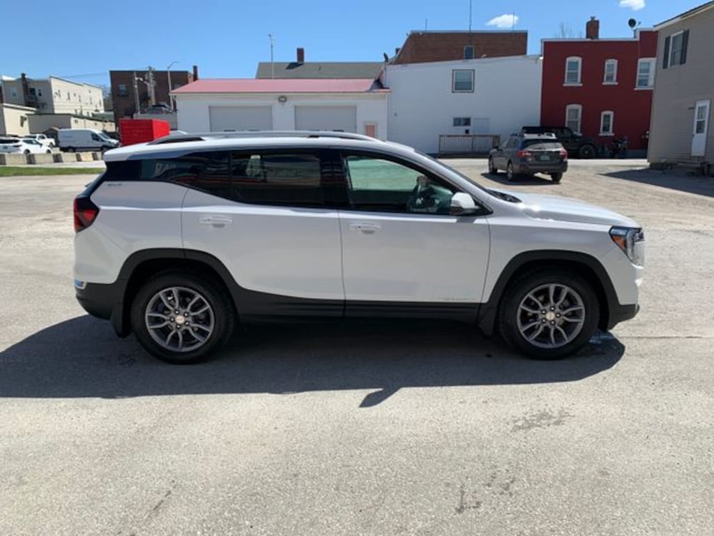 Used 2023 GMC Terrain SLT SUV