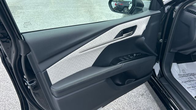 2026 Toyota Camry XLE - Photo 17
