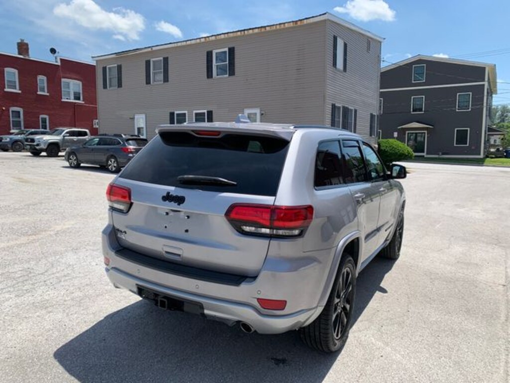 Used 2020 Jeep Grand Cherokee Altitude SUV
