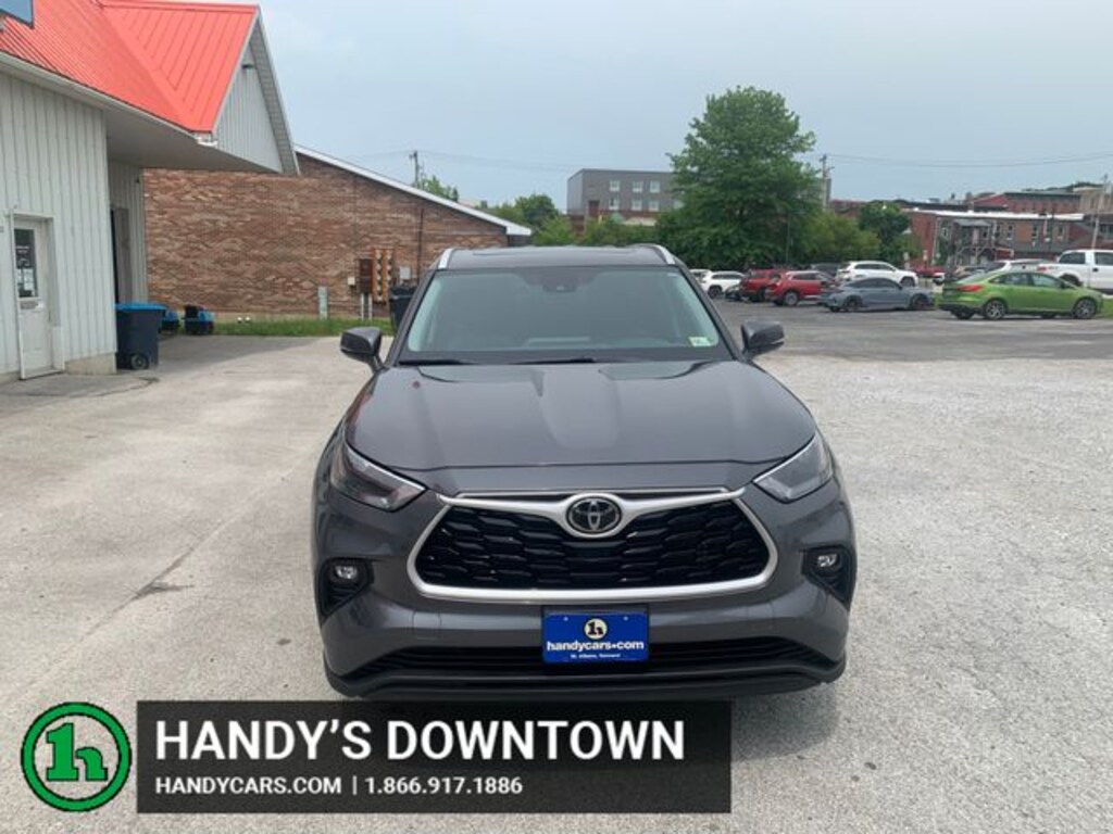 Used 2022 Toyota Highlander XLE SUV
