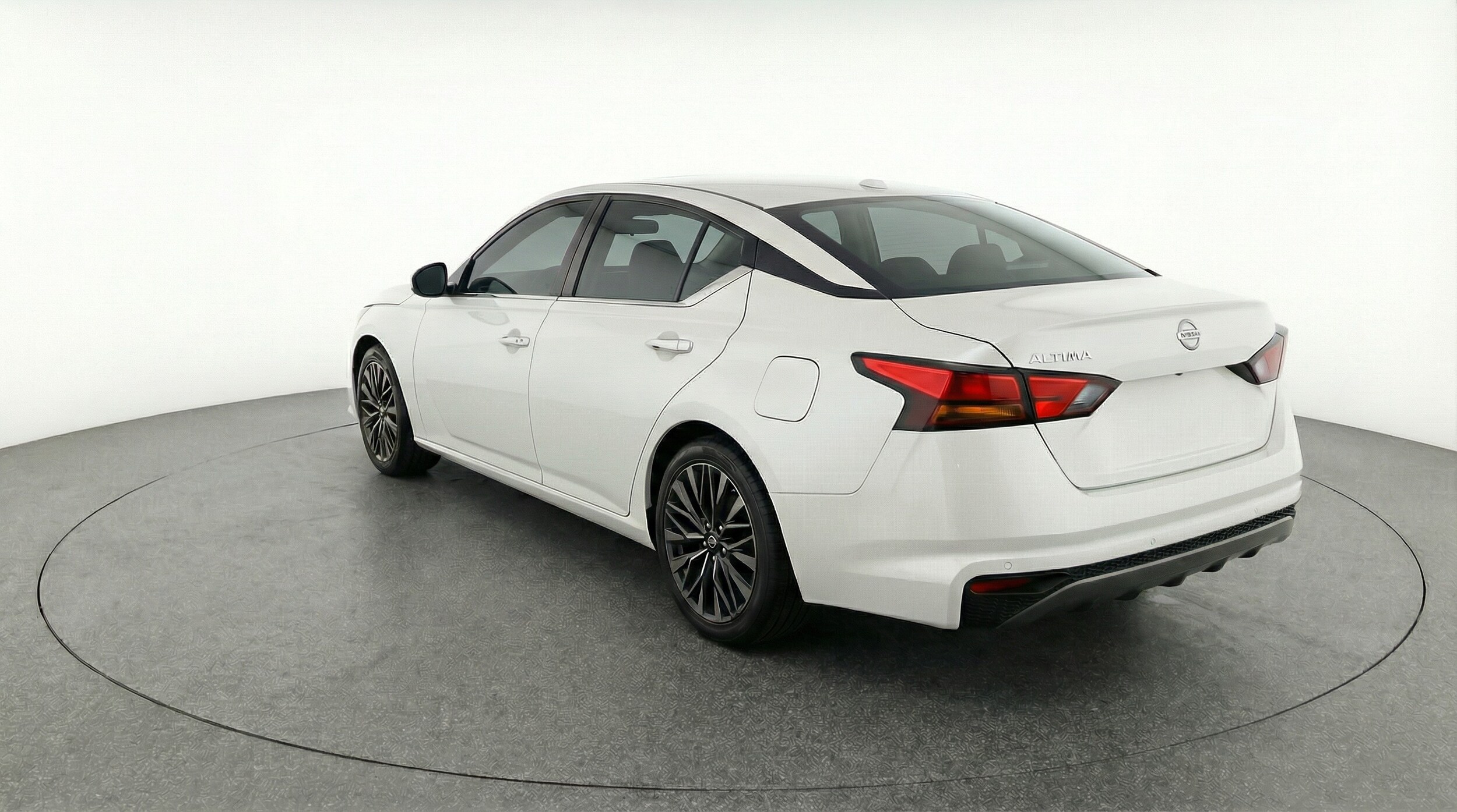 Thumbnail: 2025 Nissan Altima - 5