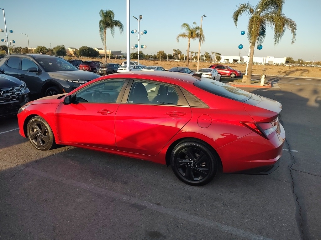 Used 2021 Hyundai Elantra SEL with VIN KMHLS4AG9MU109271 for sale in Hanford, CA