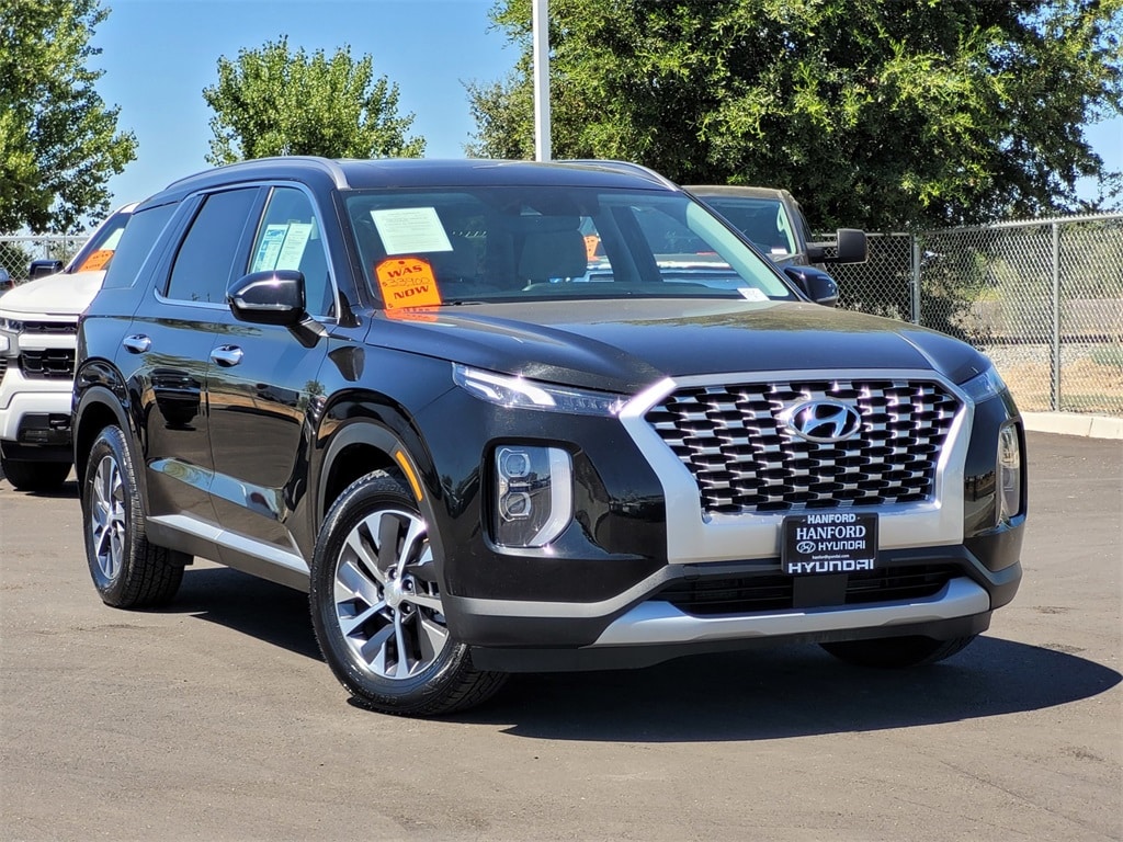 Used 2022 Hyundai Palisade SEL with VIN KM8R24HE8NU390673 for sale in Hanford, CA