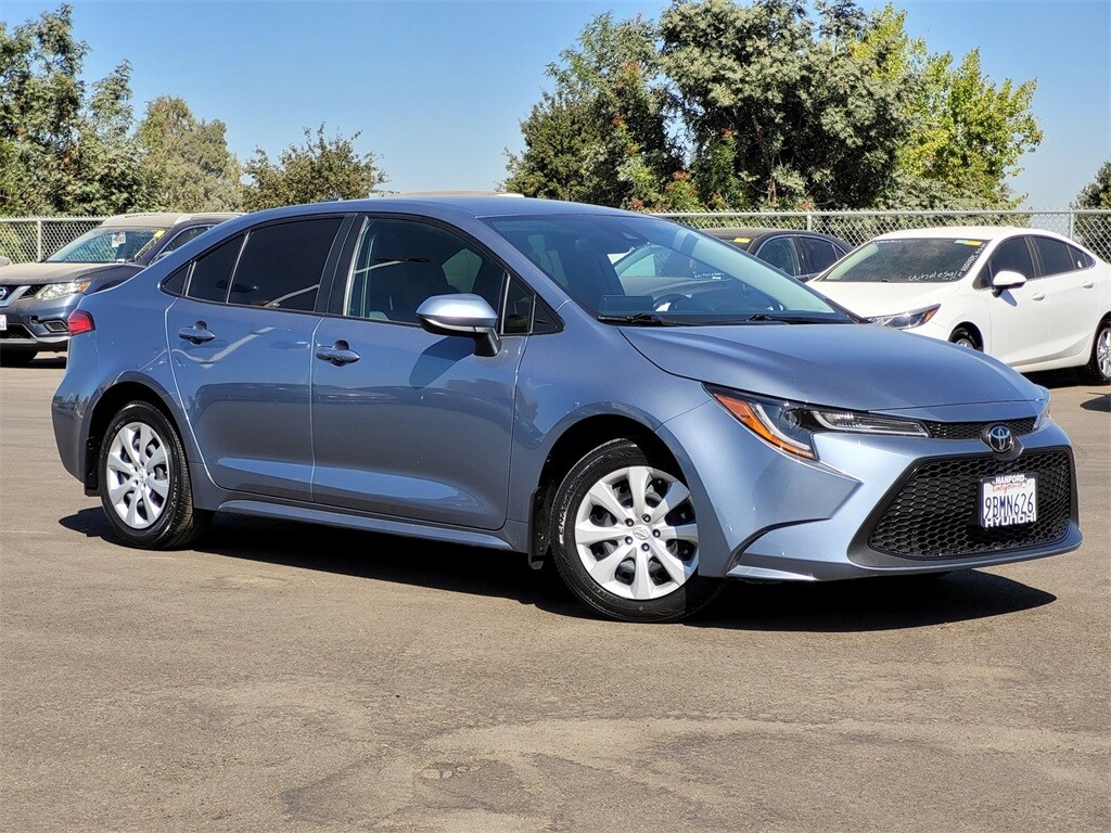 Used 2022 Toyota Corolla LE with VIN JTDEPMAE6N3018981 for sale in Hanford, CA