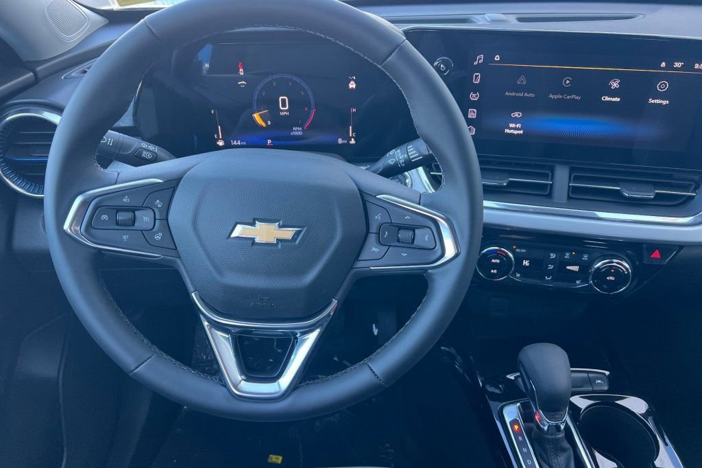 2026 Chevrolet Trax LT - Photo 10