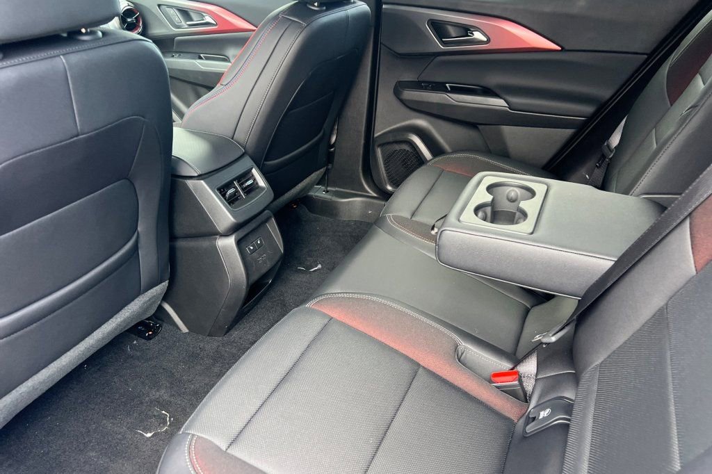 2025 Chevrolet Equinox EV RS - Photo 9