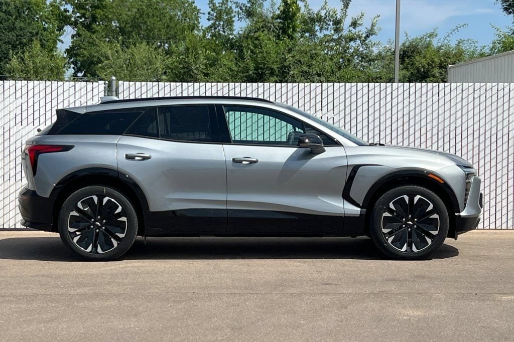 2025 Chevrolet Blazer EV RS - Photo 3