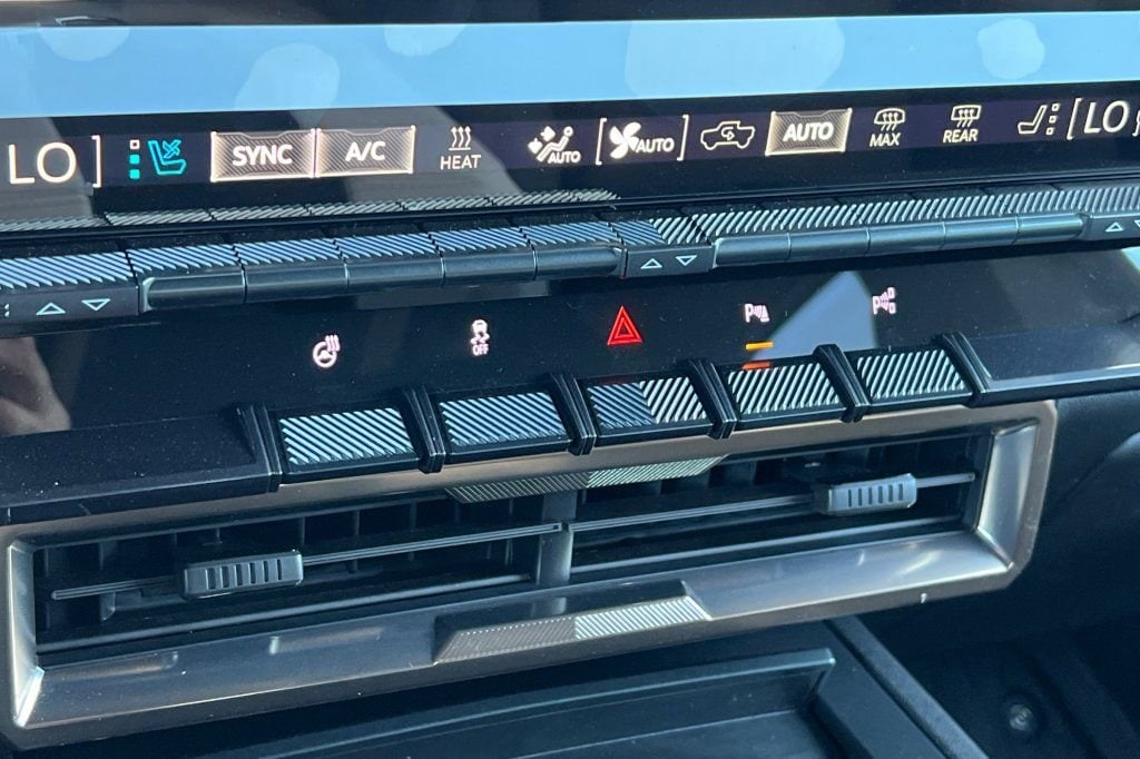 2025 GMC HUMMER EV 3X - Photo 18