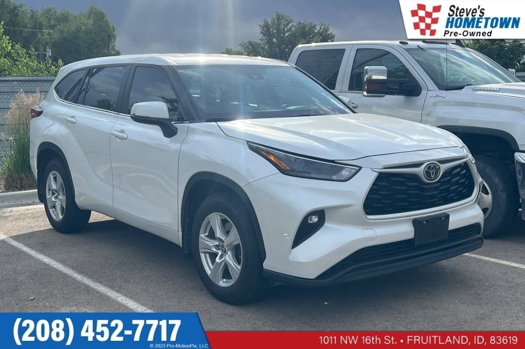 2023 Toyota Highlander LE AWD's photo