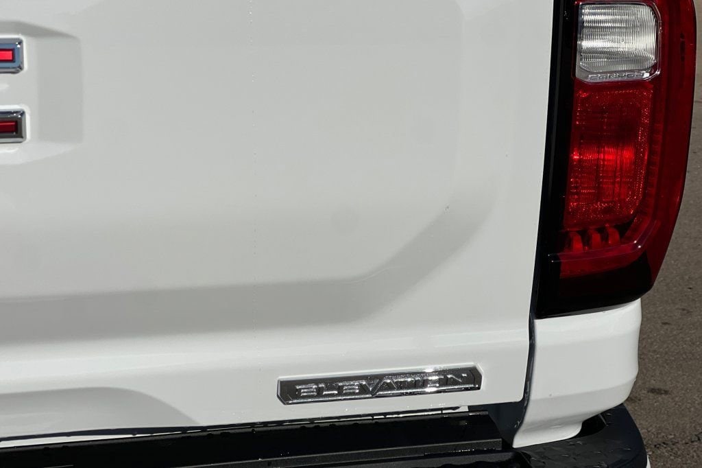 2025 GMC Canyon Elevation - Photo 21