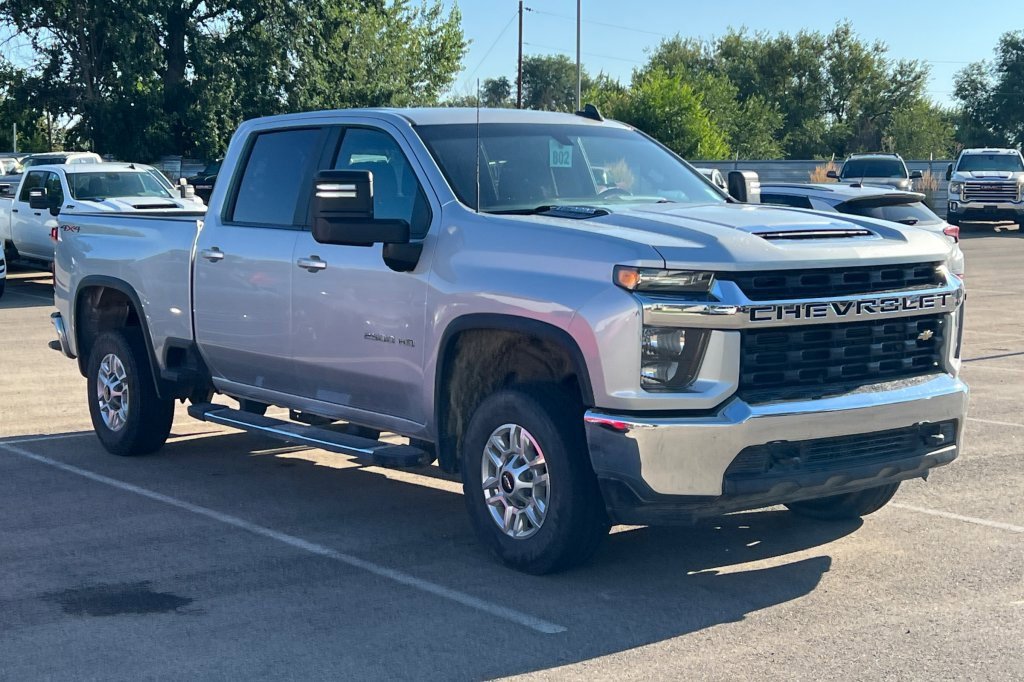 2023 Chevrolet Silverado 2500HD LT photo 2