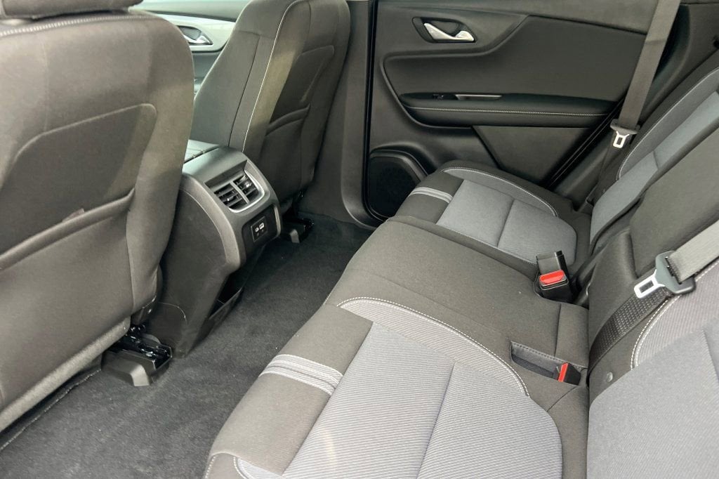 2026 Chevrolet Blazer 2LT - Photo 9