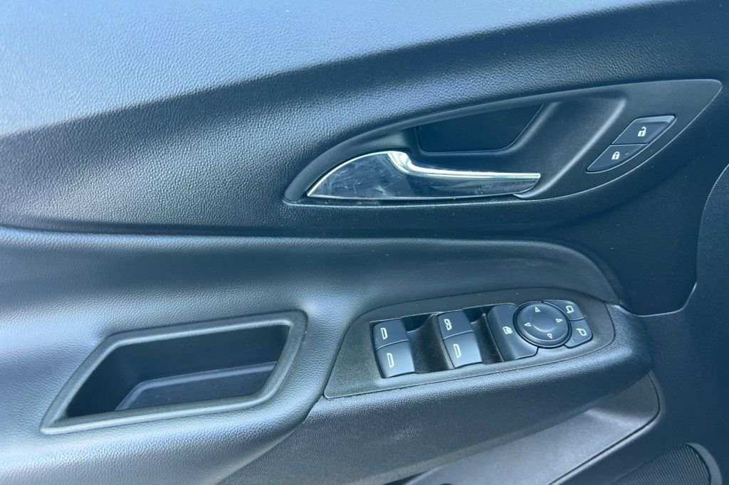 2024 Chevrolet Equinox LT - Photo 8
