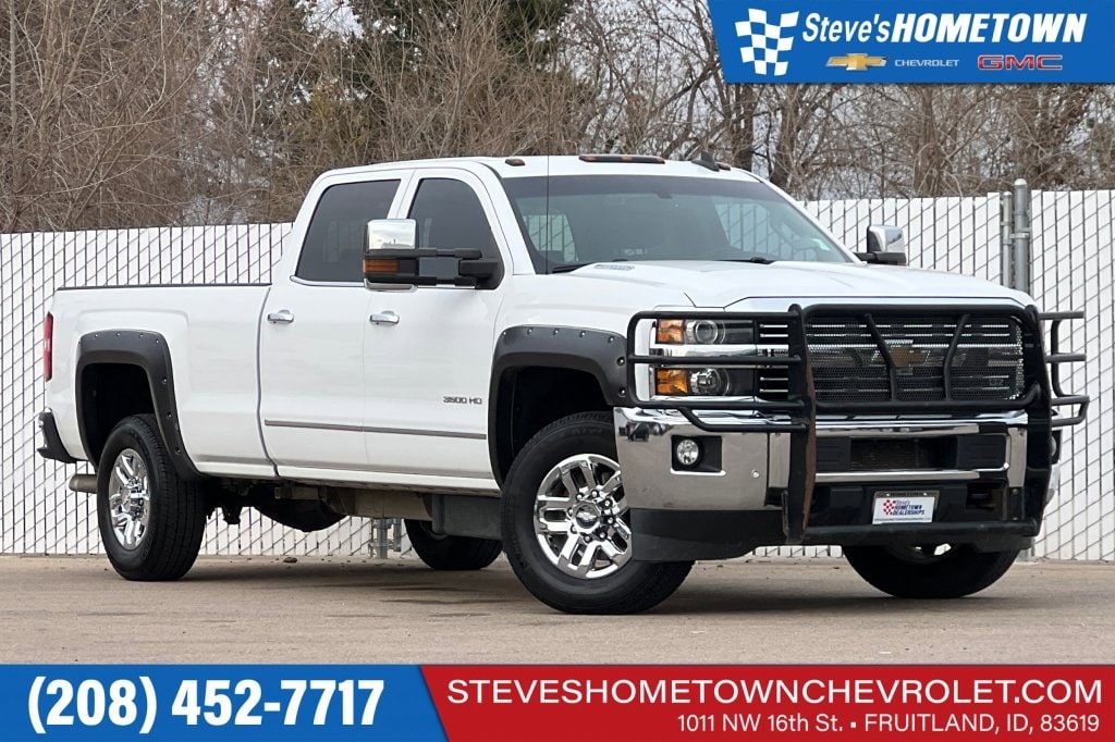 2015 Chevrolet Silverado 3500HD LTZ's photo