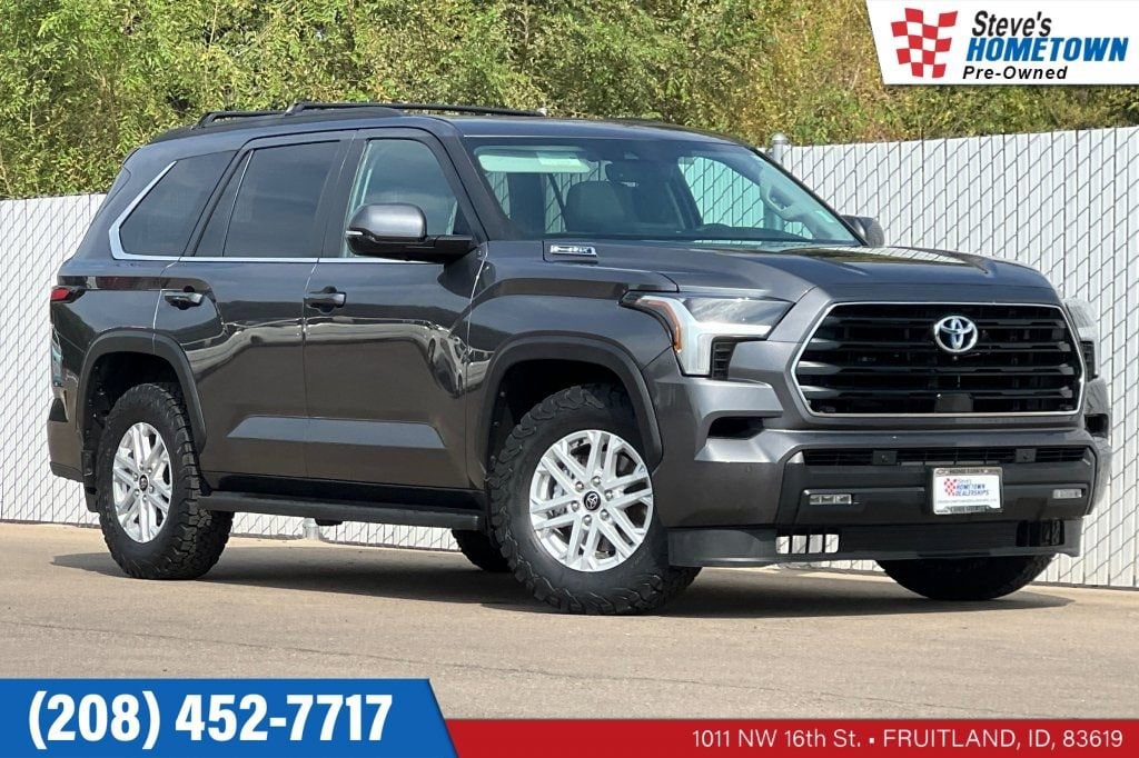 2024 Toyota Sequoia SR5 - Photo 1