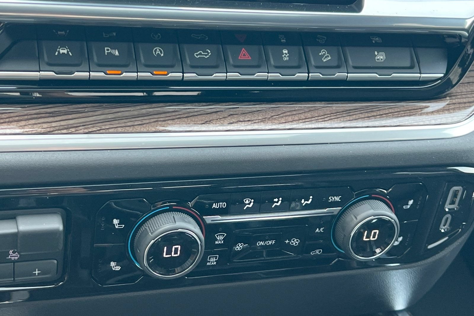 2026 Chevrolet Silverado 1500 RST - Photo 17