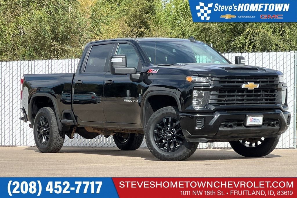 2024 Chevrolet Silverado 2500HD Custom's photo