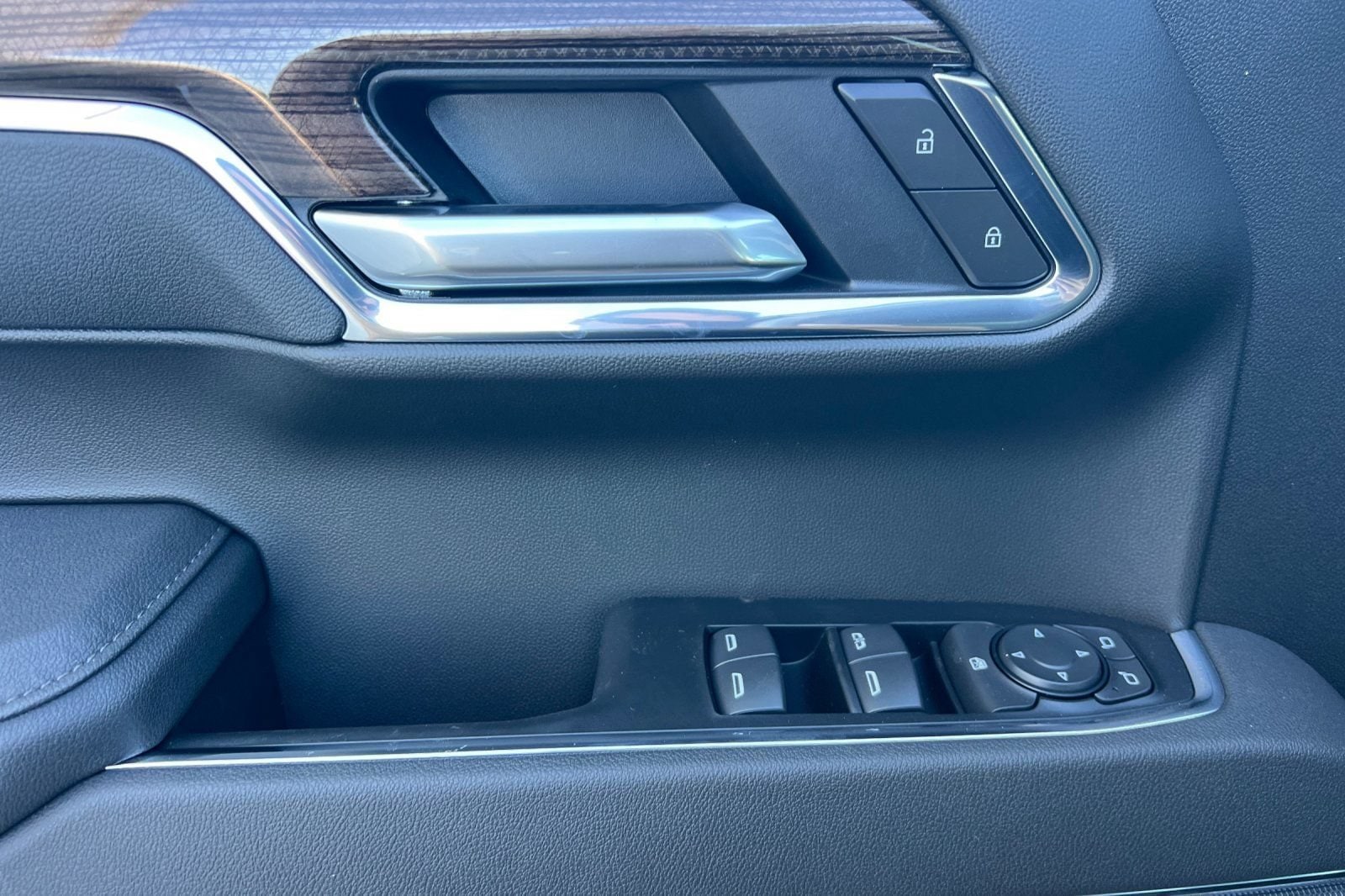 2026 Chevrolet Silverado 1500 LT Trail Boss - Photo 8