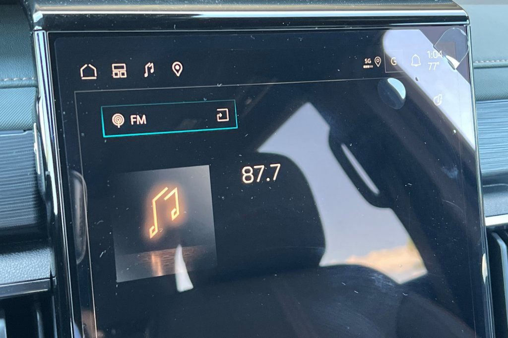 2026 GMC Acadia AT4 - Photo 16