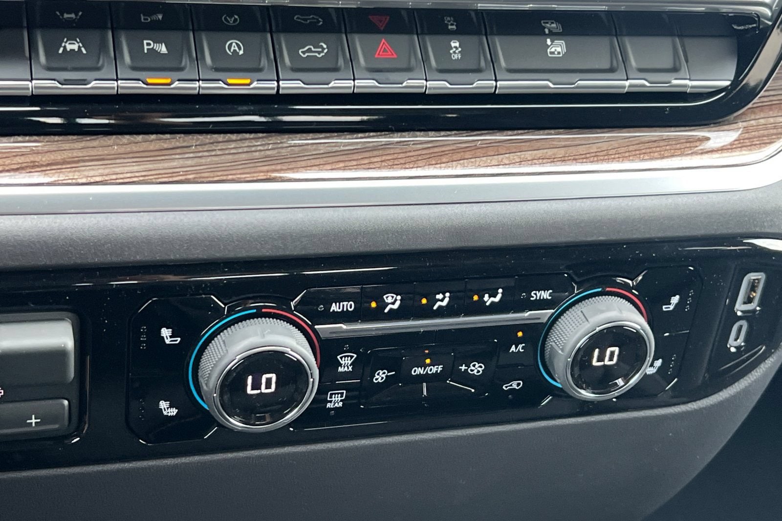 2026 Chevrolet Silverado 1500 LT - Photo 16