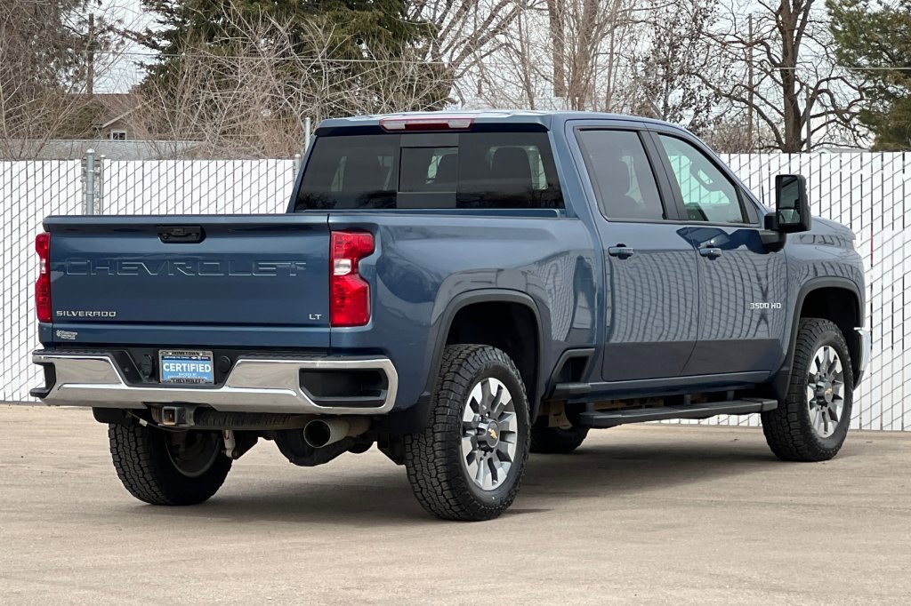 2024 Chevrolet Silverado 3500HD LT photo 4