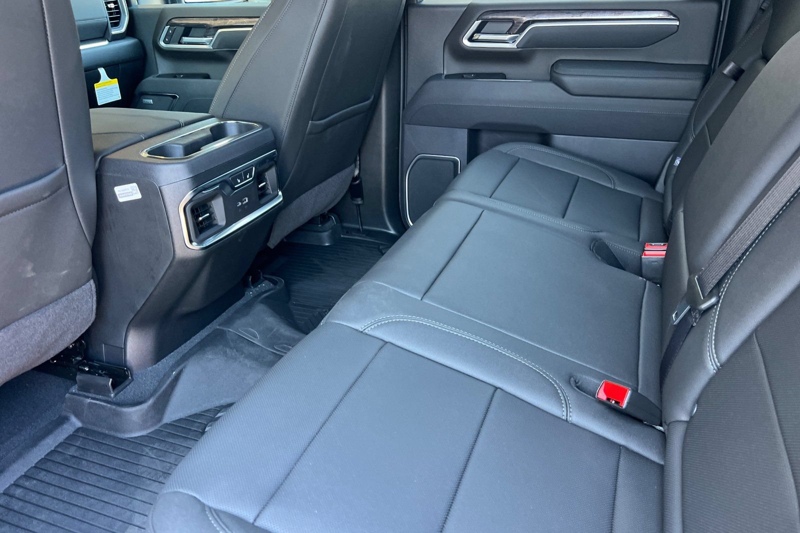 2026 Chevrolet Silverado 2500 HD LTZ - Photo 9