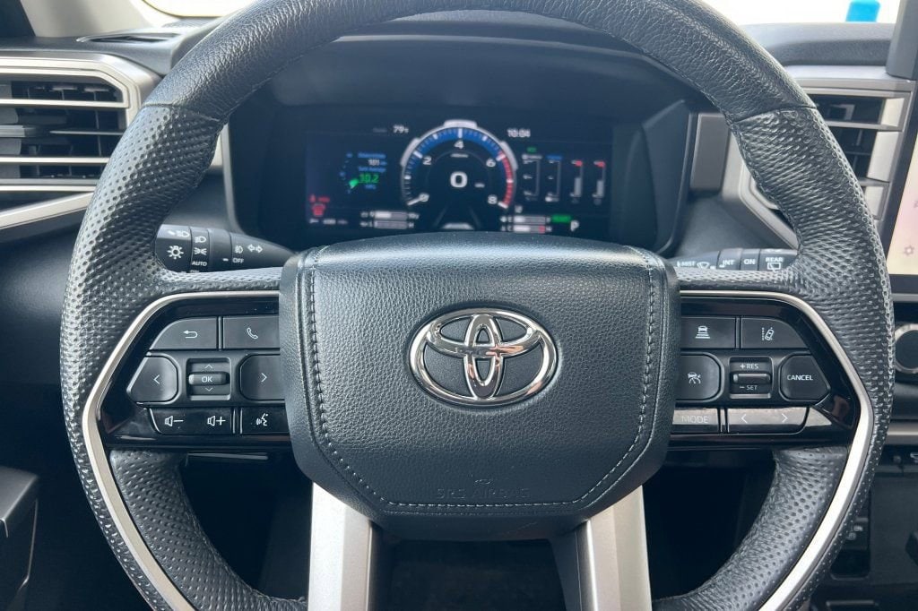 2024 Toyota Sequoia SR5 - Photo 21
