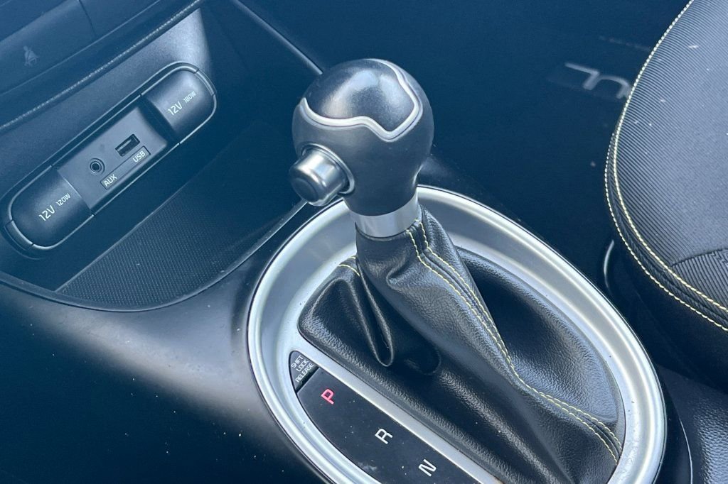 2015 Kia Soul + - Photo 17