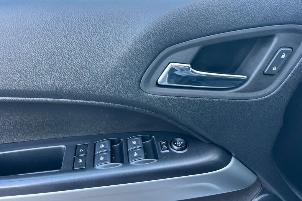 2022 Chevrolet Colorado LT - Photo 8