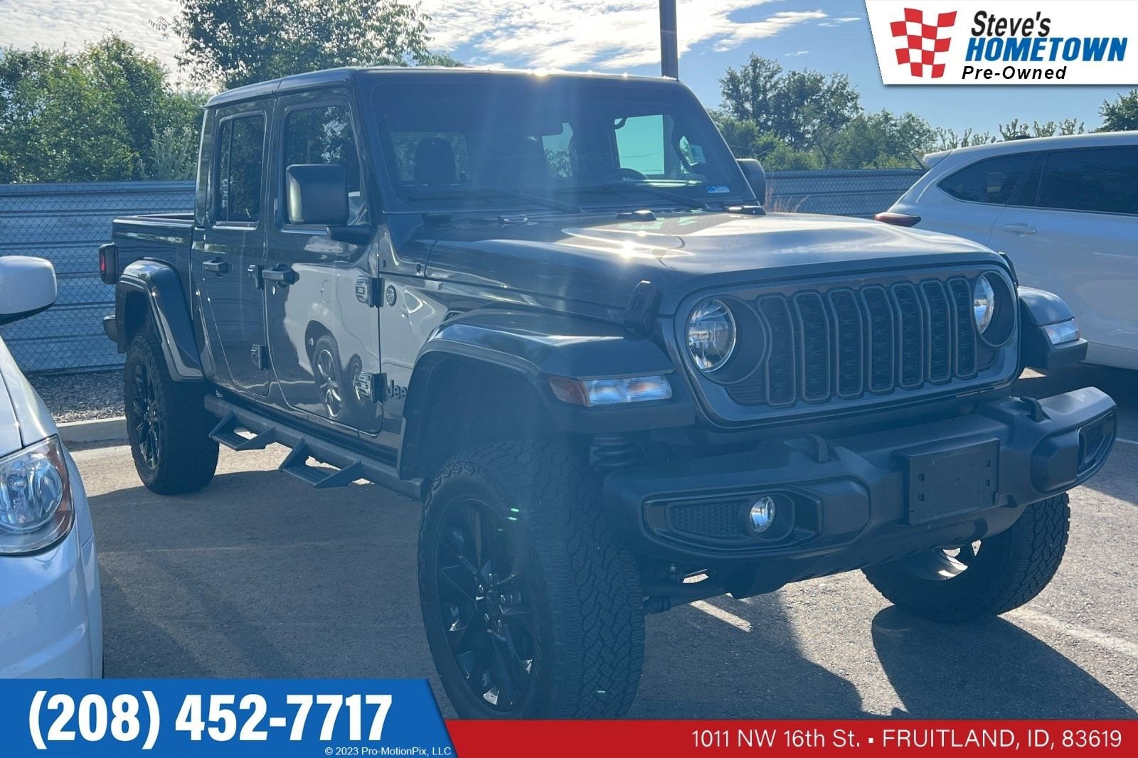 2024 Jeep Gladiator Nighthawk Auto's photo