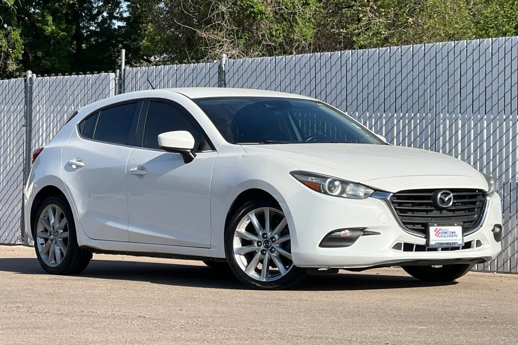 Used 2017 Mazda Mazda3 Touring with VIN JM1BN1L72H1102107 for sale in Fruitland, ID