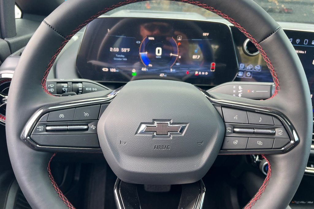 2025 Chevrolet Equinox EV RS - Photo 20