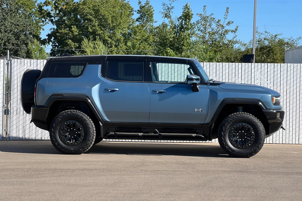 2024 Gmc Hummer EV photo 3