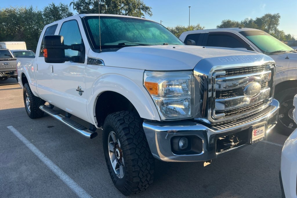 Used 2014 Ford Super Duty F-350 SRW Lariat Truck Crew Cab