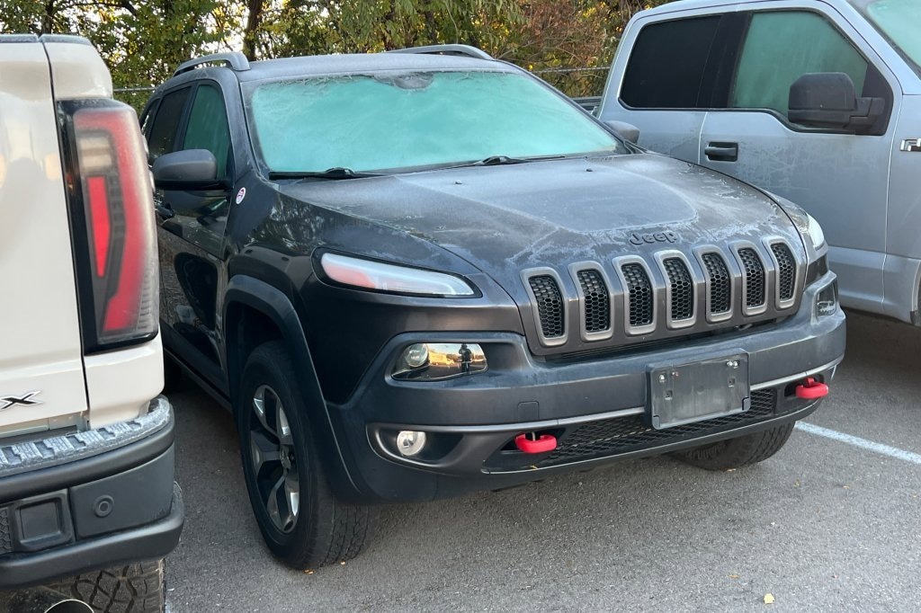 Used 2017 Jeep Cherokee Trailhawk SUV
