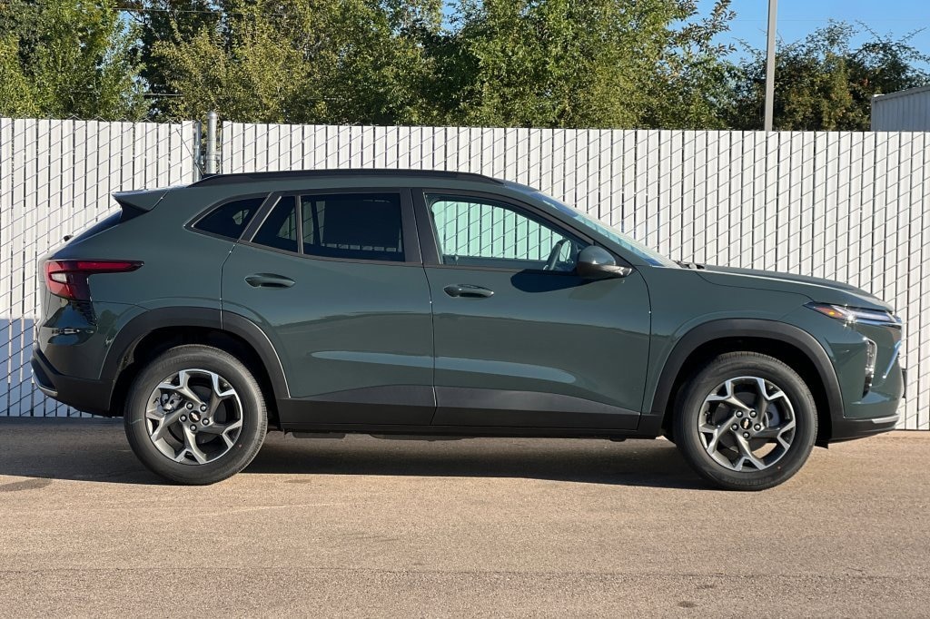 New 2026 Chevrolet Trax LT SUV