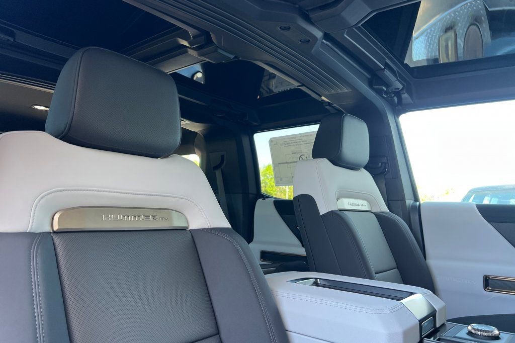 2025 GMC HUMMER EV 3X - Photo 14