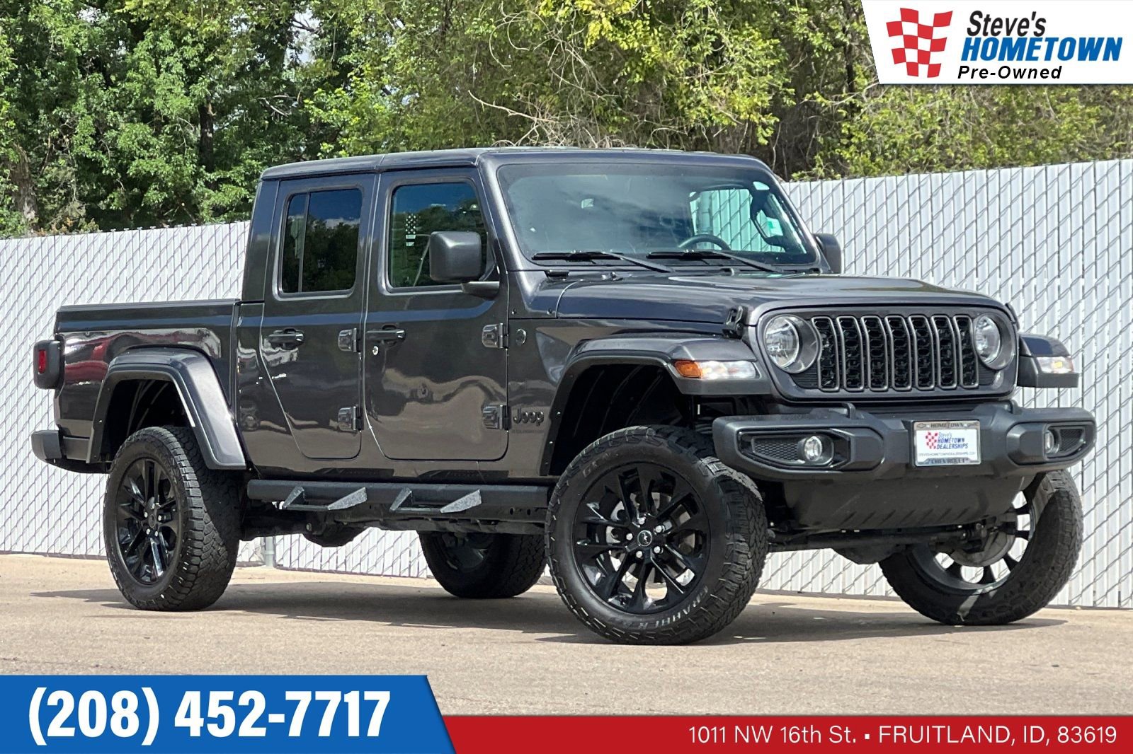 2024 Jeep Gladiator Nighthawk Auto's photo